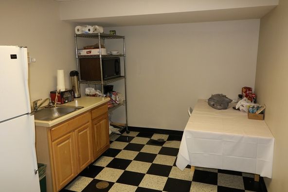 3303 1/2 W Commercial Rd, Marion, IL 62959